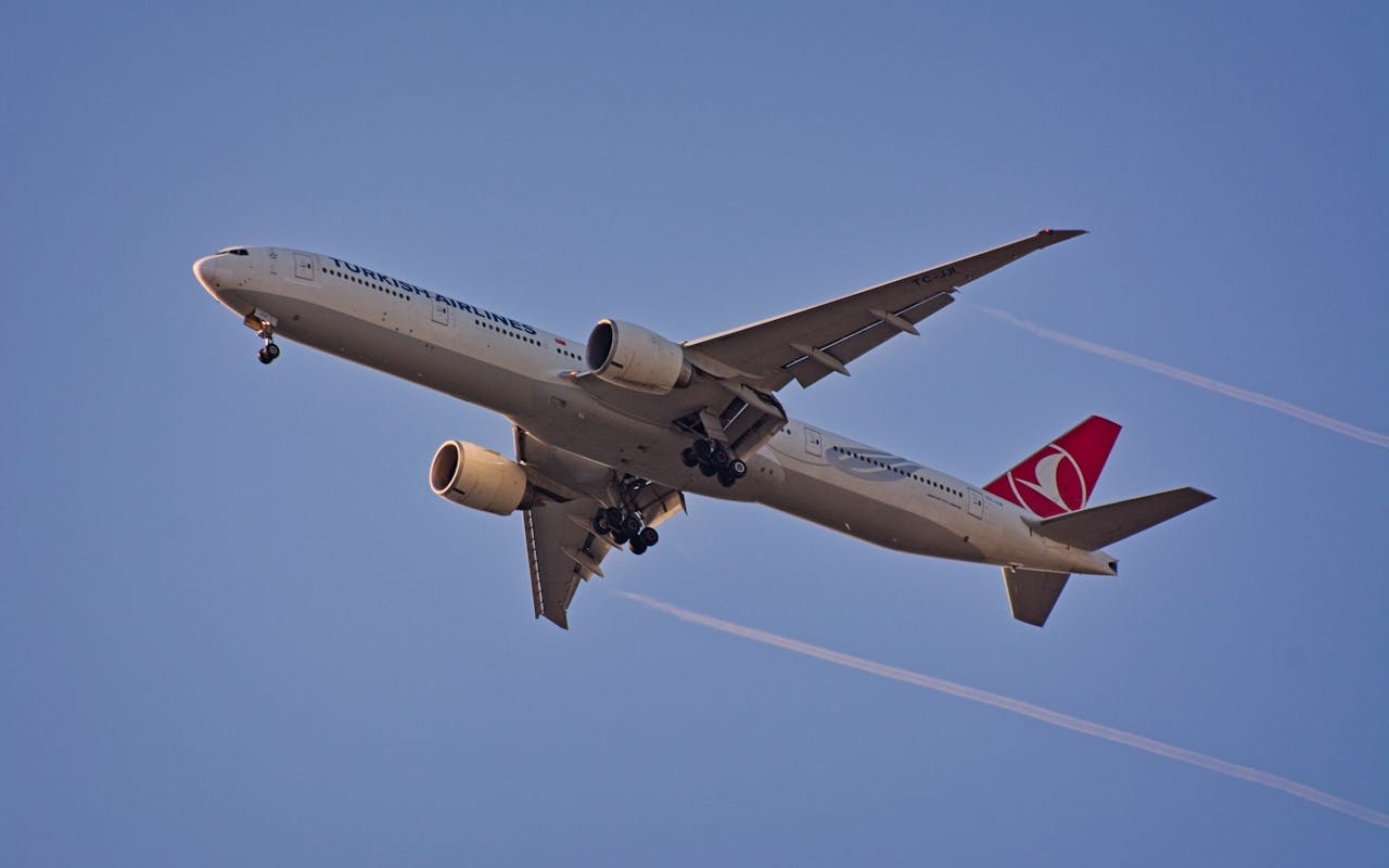 Consejos para viajar barato en avión desde España